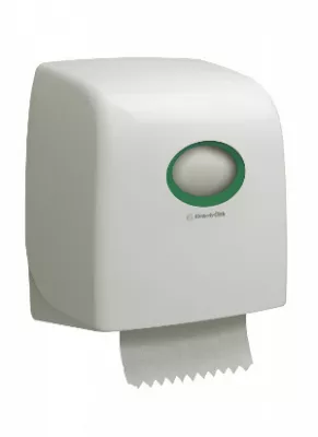 6953